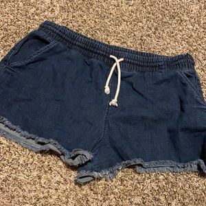 No boundaries shorts